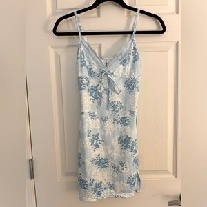 Verchexa blue and white bodycon mini dress